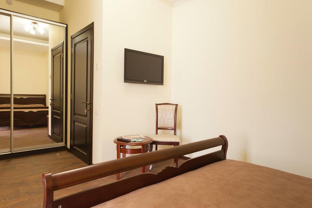 Zenith Hotel Odessa Exterior foto