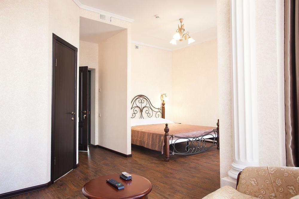Zenith Hotel Odessa Exterior foto